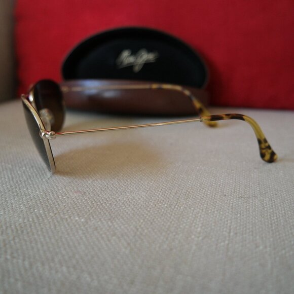 Maui Jim Baby Beach Aviator in Gold w/ Bronze Lens - Picture 10 of 13